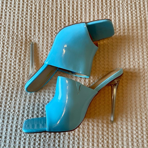 Fun Heels - Picture 3 of 4